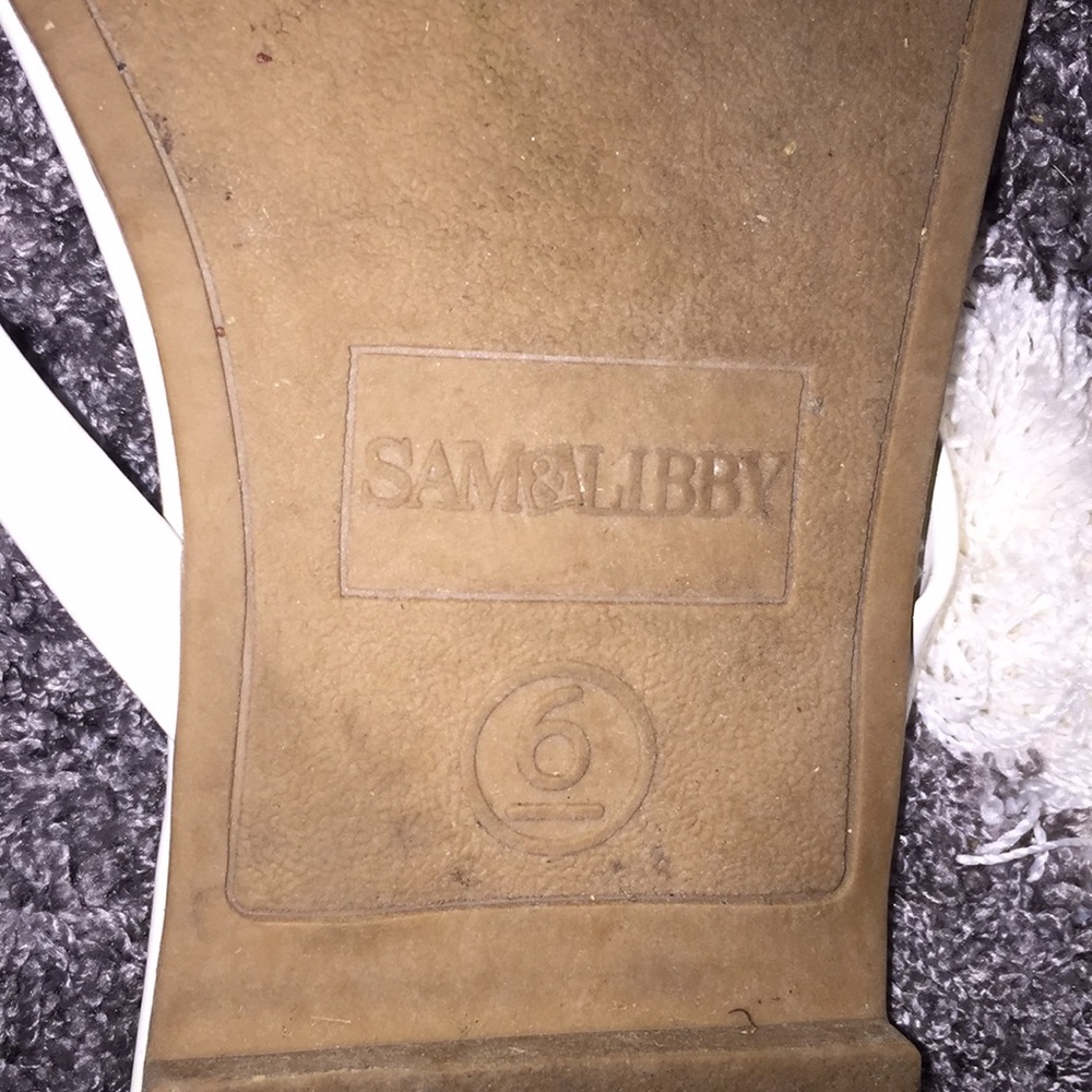 Sandals - Picture 3 of 3